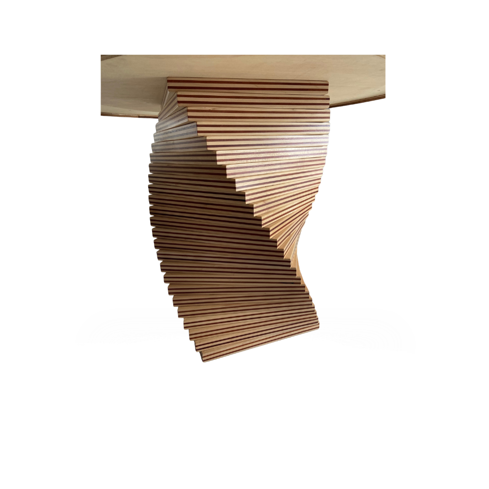 Tavolo "Fiore" in legno